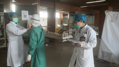 【阻击疫情，齐鲁医院在行动】护理人在行动(四)：组织援鄂预备护士培训